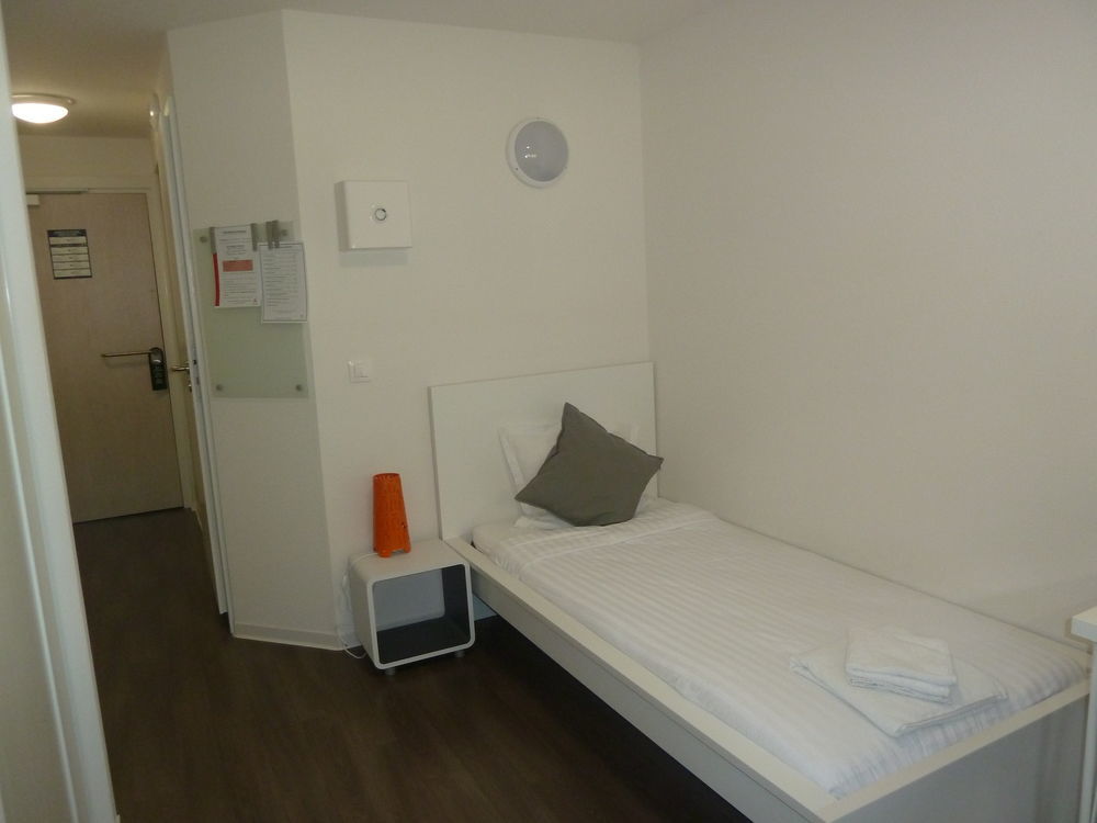 Residence Hoteliere Louise Strasbourg Exterior foto